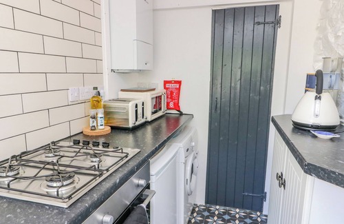 Llanfairfechan Cottage | Crabapple Cottage