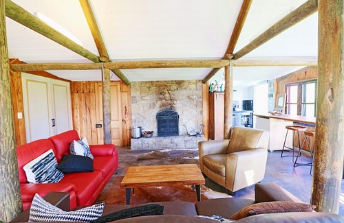 Crackenback Cottage | Crackenback Chapel: 2 Bedroom