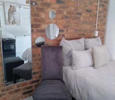 Downtown Johannesburg Apartment | Craftsmanship maboneng 65