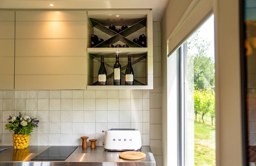 Tuki Tuki Cabin | Craggy Range Luxury Vineyard Retreat