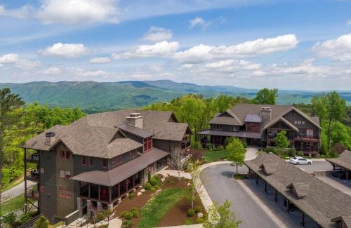 Lenoir House | Craig 304 at Blue Ridge Mountain Club