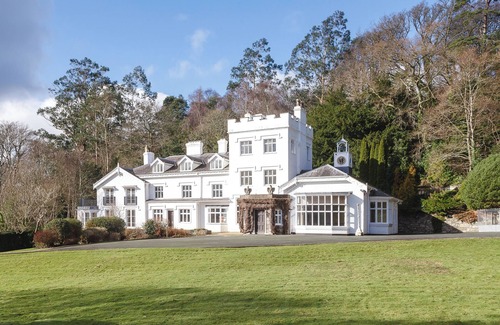 Bangor Cottage | CRAIG Y DON, family friendly, luxury holiday cottage in Llandegfan