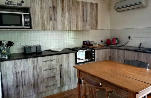Ladybrand Hotel | Cranberry Cottage
