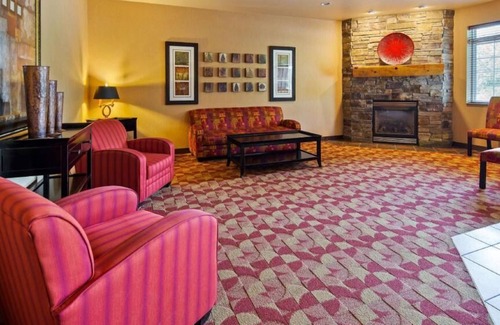 Crandon Hotel | Crandon Inn and Suites