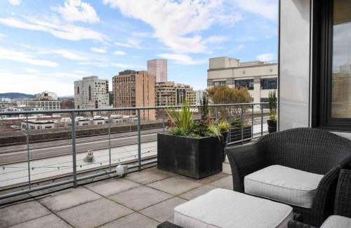 Pearl District House | Crane Penthouse