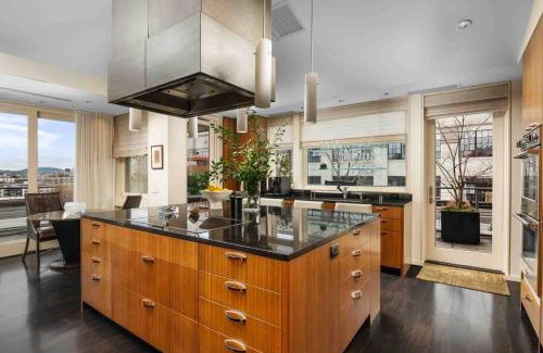 Pearl District House | Crane Penthouse