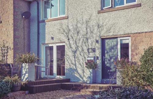 Craster House | Craster Reach