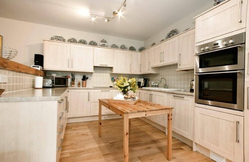 Dunstan House | CRASTER TOWER COACH HOUSE, pet friendly, with open fire in Craster