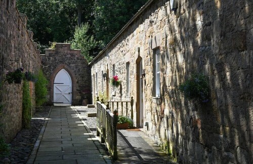 Dunstan House | CRASTER TOWER COACH HOUSE, pet friendly, with open fire in Craster
