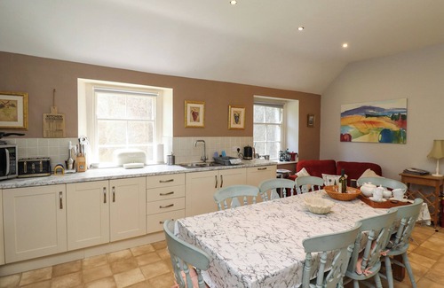 Dunstan Cottage | CRASTER TOWER PENTHOUSE, pet friendly, with open fire in Craster