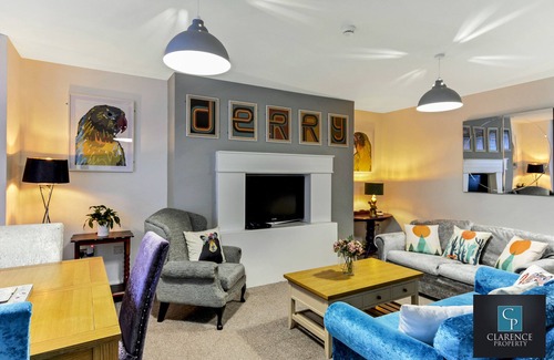 Londonderry Apartment | Crawford Apt