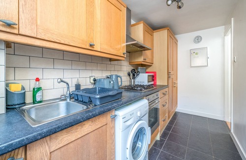 Maidenbower Apartment | Crawley Pet Friendly 1-Bedroom Apartment
