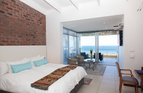 De Kelders House | Crayfish Lodge Sea & Country Guest House