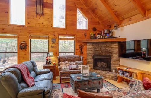 McCaysville House | Creek Bend Escape with Hot Tub and River Views!