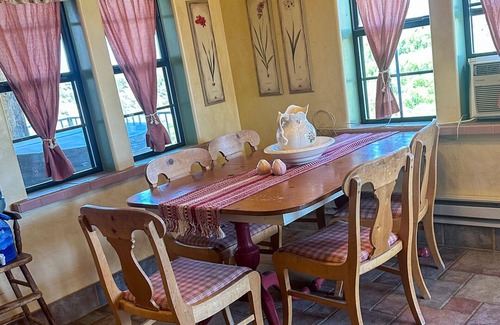 Prescott Cottage | Creek Cottage - Prescott Cabin Rentals