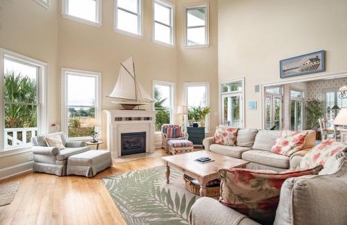 Litchfield by the Sea House | Creek Front Beach House in gated Litchfield by the Sea