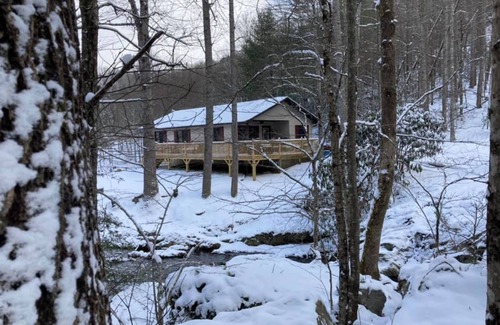Banner Elk Cottage | Creek Side Cottage in Valle Crucis