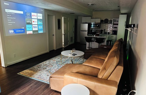 Roswell Apartment | Creek Side Large 1 Bd Basement Apt in Roswell