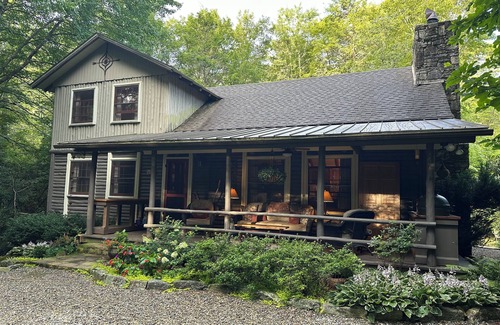 Highlands Cabin | Creek side log cabin in the woods.