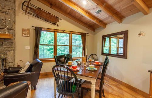 Blowing Rock House | Creek Sound Chalet
