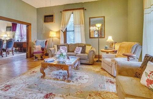 Yellville House | Creekfront Yellville Manor with Parlors and Fire Pit!