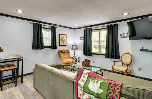 Butler House | Creekside Butler Home w/ Fire Pit & Grill!