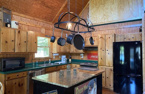 Tiger House | Creekside Cabin on Beautiful Lake Burton - see recent updates!