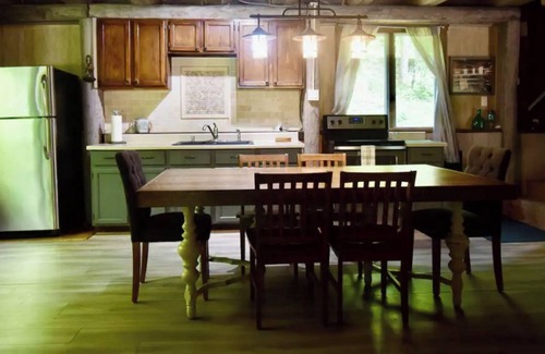 Nashville Cabin | Creekside Cabin