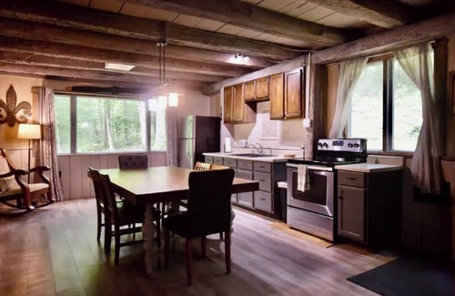 Nashville Cabin | Creekside Cabin