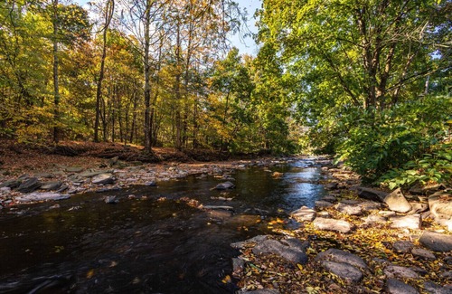 Jeffersonville Apartment | Creekside Cottage