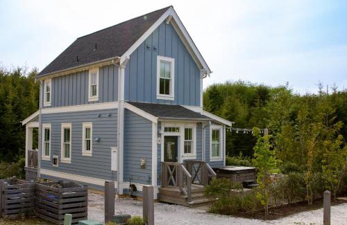 Seabrook House | Creekside Cottage by Seabrook Hospitality