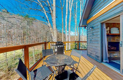 Blairsville House | Creekside Cottage
