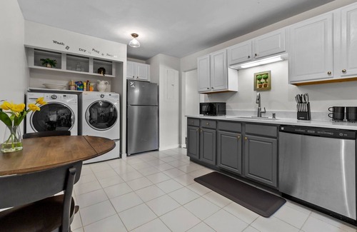 Woodcrest House | Creekside Haven- Minutes from Downtown