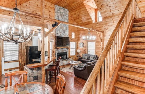 Helen Cabin | Creekside home on wooded acreage with WiFi, hot tub, fireplace, & pool table