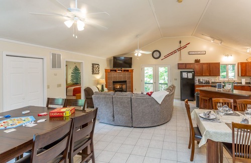 Massanutten House | Creekside - Massanutten Resort Home w/Game Room & Balcony