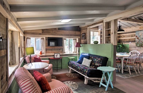 Dauphin Cabin | Creekside Stoney Cabin w/ 180 Ft of River Frontage