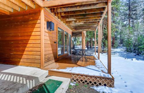 Fall River Estates Apartment | Creekside Suites 01 by Estes Park Condos