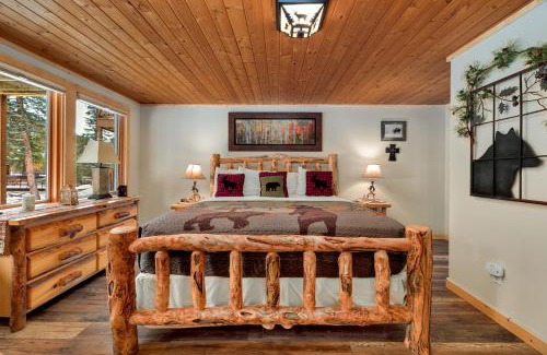 Fall River Estates Apartment | Creekside Suites 12 by Estes Park Condos