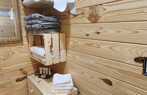 Burnsville Cabin | Creekside Tiny House with Sauna