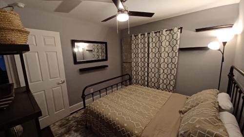 Charlotte House | Creekside View Duplex by Palace of Nobles