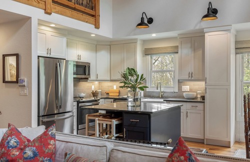 Wildwood Mountain House | Creekwood Cottage - Highlands NC