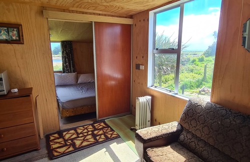 Anatori Cottage | Creighton's Cottage - Paturau River