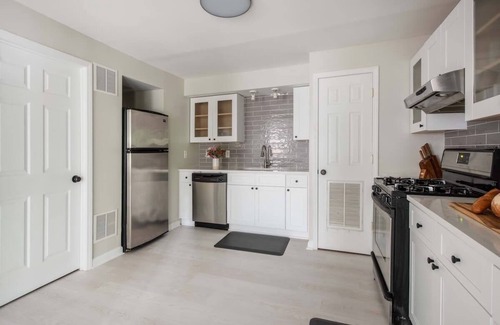 Inman Park Apartment | Creme Carmel by Minty Living