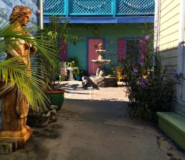 New Orleans Hotel | Creole Gardens Guesthouse and Inn