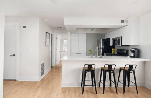 Midtown Apartment | Crescent Furnished Apartments v2