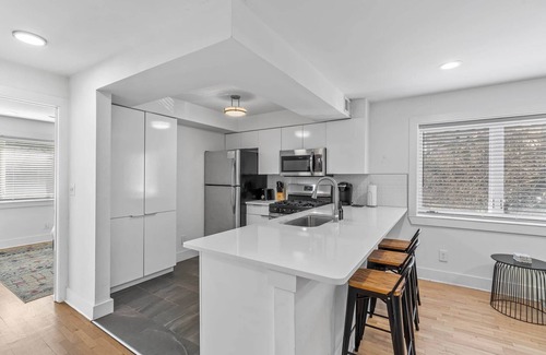 Midtown Apartment | Crescent Furnished Apartments