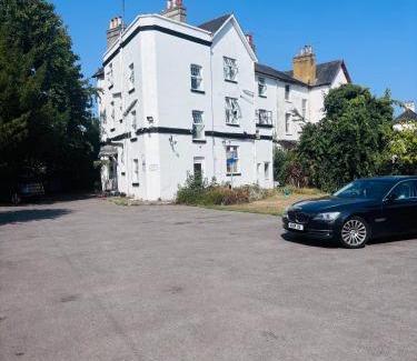 Reading Hotel | Crescent Hotel
