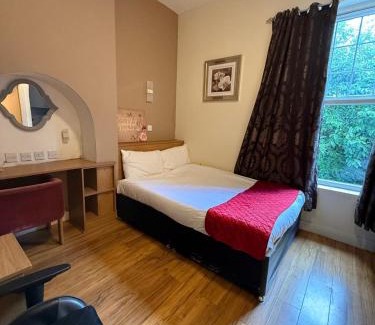 Reading Hotel | Crescent Hotel