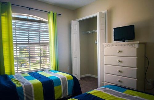 Crescent Lakes House | Crescent Lakes Villa