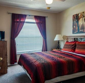 Crescent Lakes House | Crescent Lakes Villa
